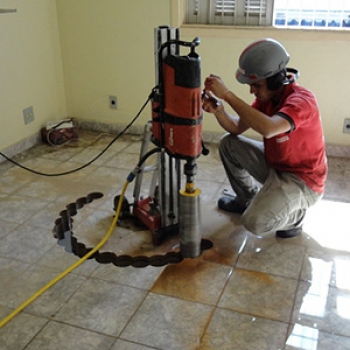 Perfuração para escada caracol na Vila Mariana