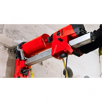 Furo em concreto armado no Centro